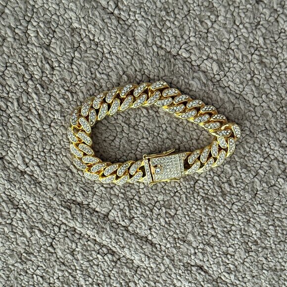 Sparkly Gold Bracelet - Picture 1 of 3